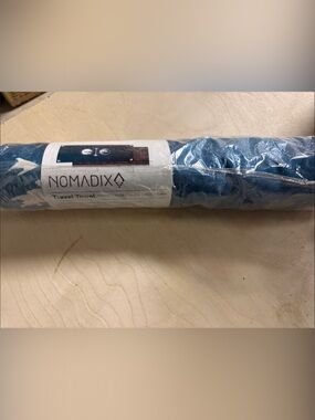 NOMADIX Blue Travel & Beach Towel